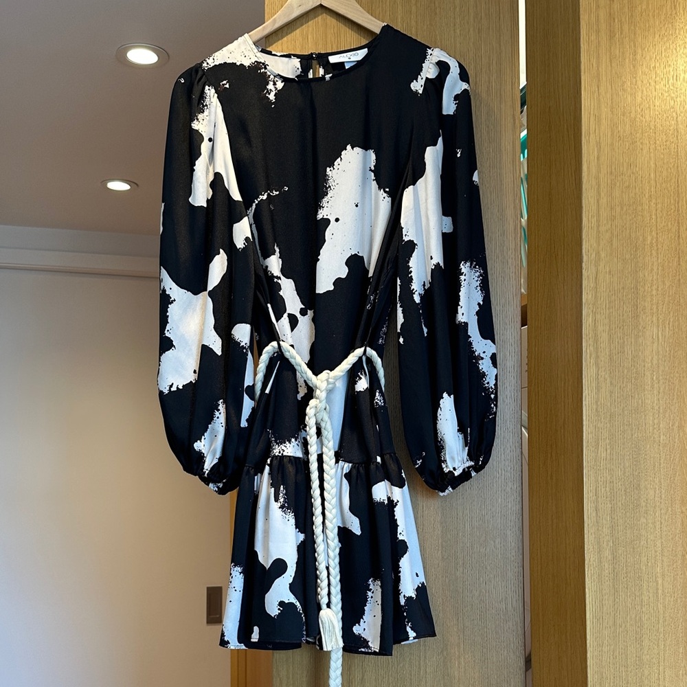 Black and Off-White Women's Dress